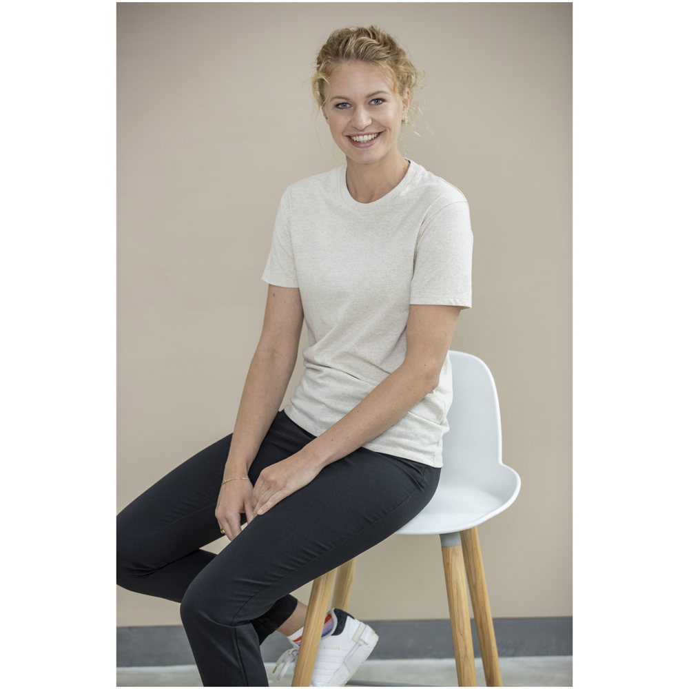 Avalite unisex Aware™ gerecycled T-shirt met korte mouwen - kopen of bedrukken